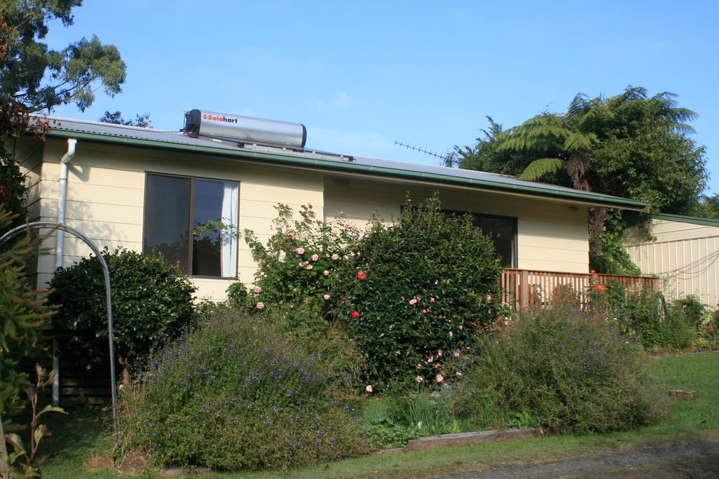 Strathmore Farm B&B Mirboo North Exterior photo